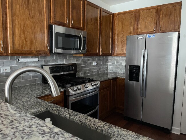 Building Photo - 3147 Falling Waters Ln
