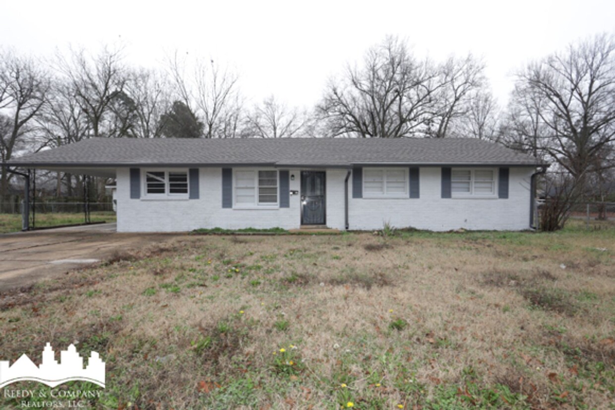 Foto principal - 616 N Roselawn Dr
