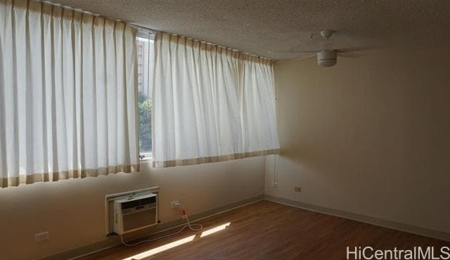 Building Photo - 1560 Kanunu St