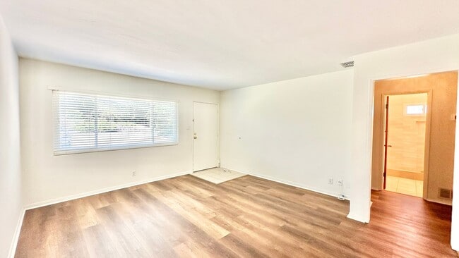 Building Photo - Light, Bright, and Recently Updated, this ...