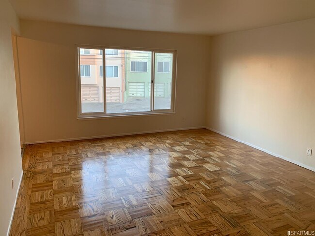 Foto del edificio - 5570 Mission St
