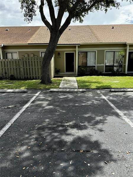 Foto del edificio - 11109 NW 37th St