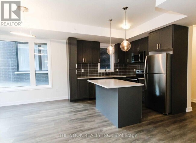 Photo du bâtiment - 1555 Kingston Rd