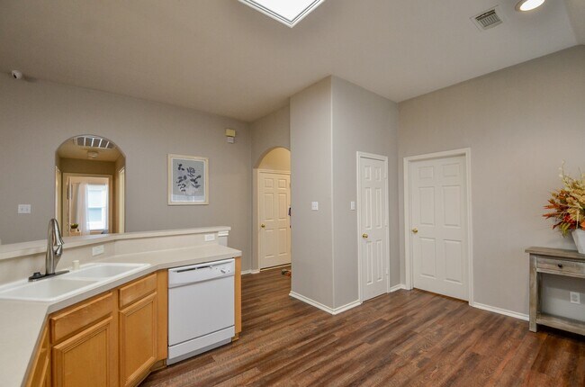 Foto del edificio - 24407 Pepperrell Pl St