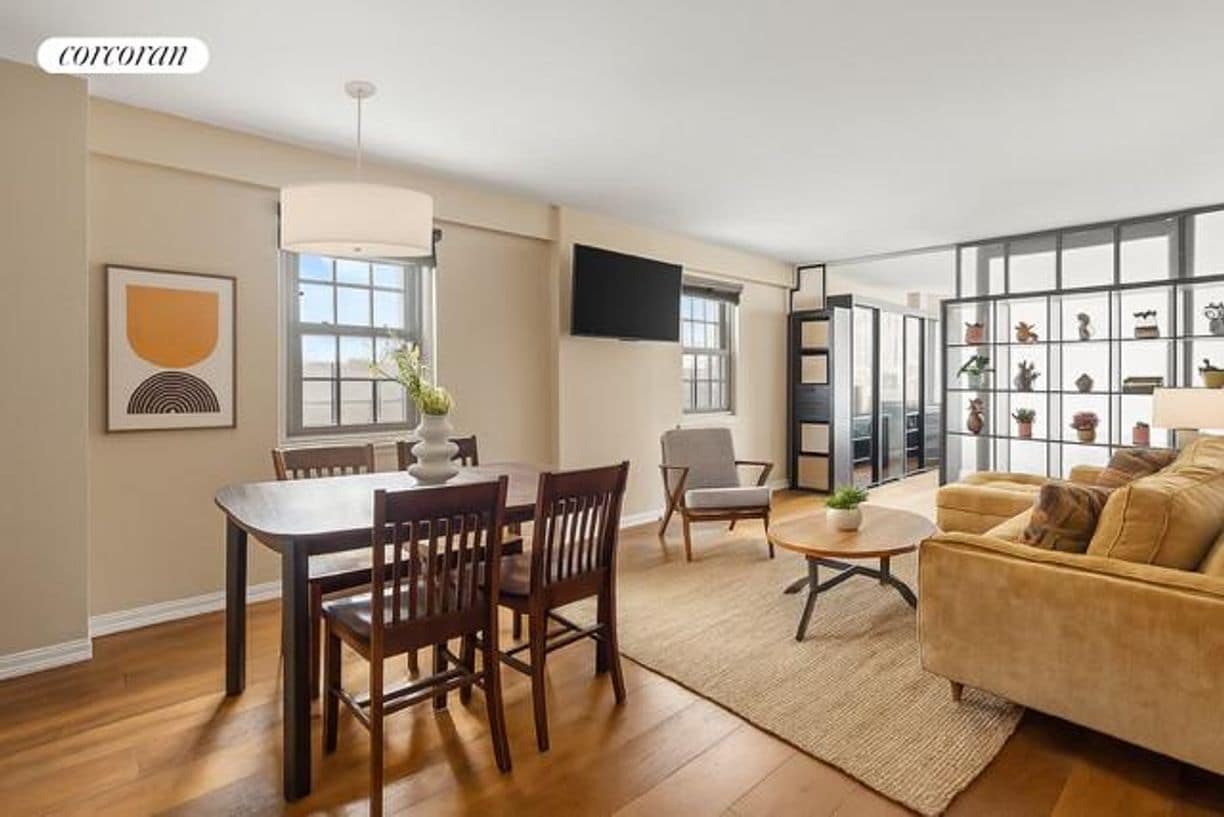 Foto principal - 333 E 14th St
