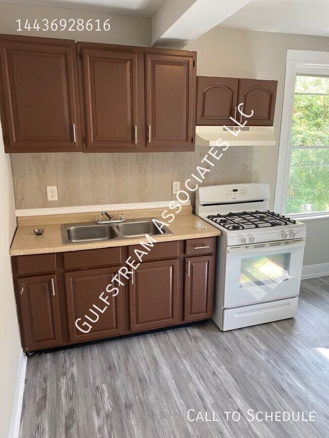 Foto del edificio - 3922 Fairview Ave