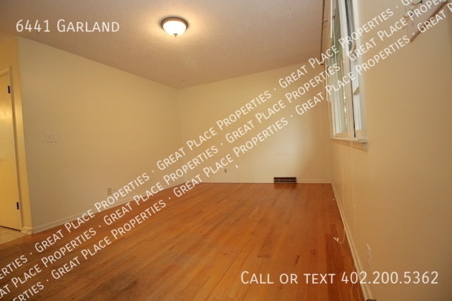 Foto del edificio - 6441 Garland-