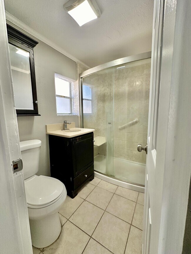 Foto del edificio - 4567 50th Ave N