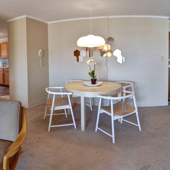 Foto del edificio - 600 Graham Ave