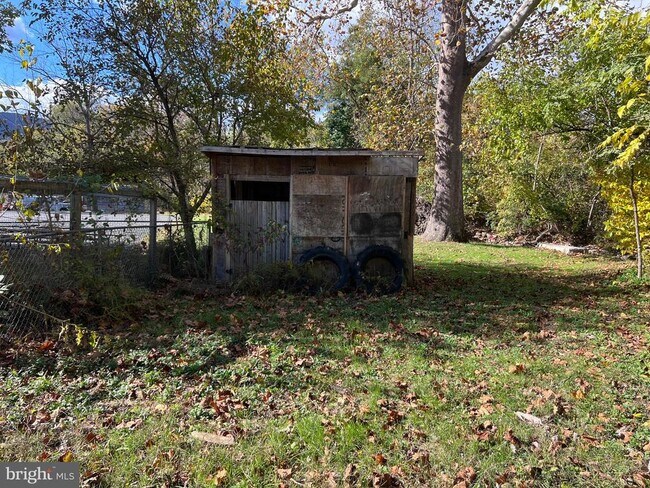 Foto del edificio - 12759 Main St