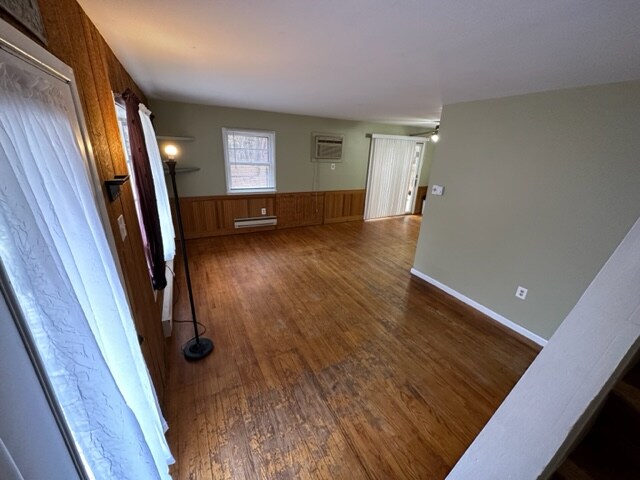 Building Photo - 37 Thorn Ave