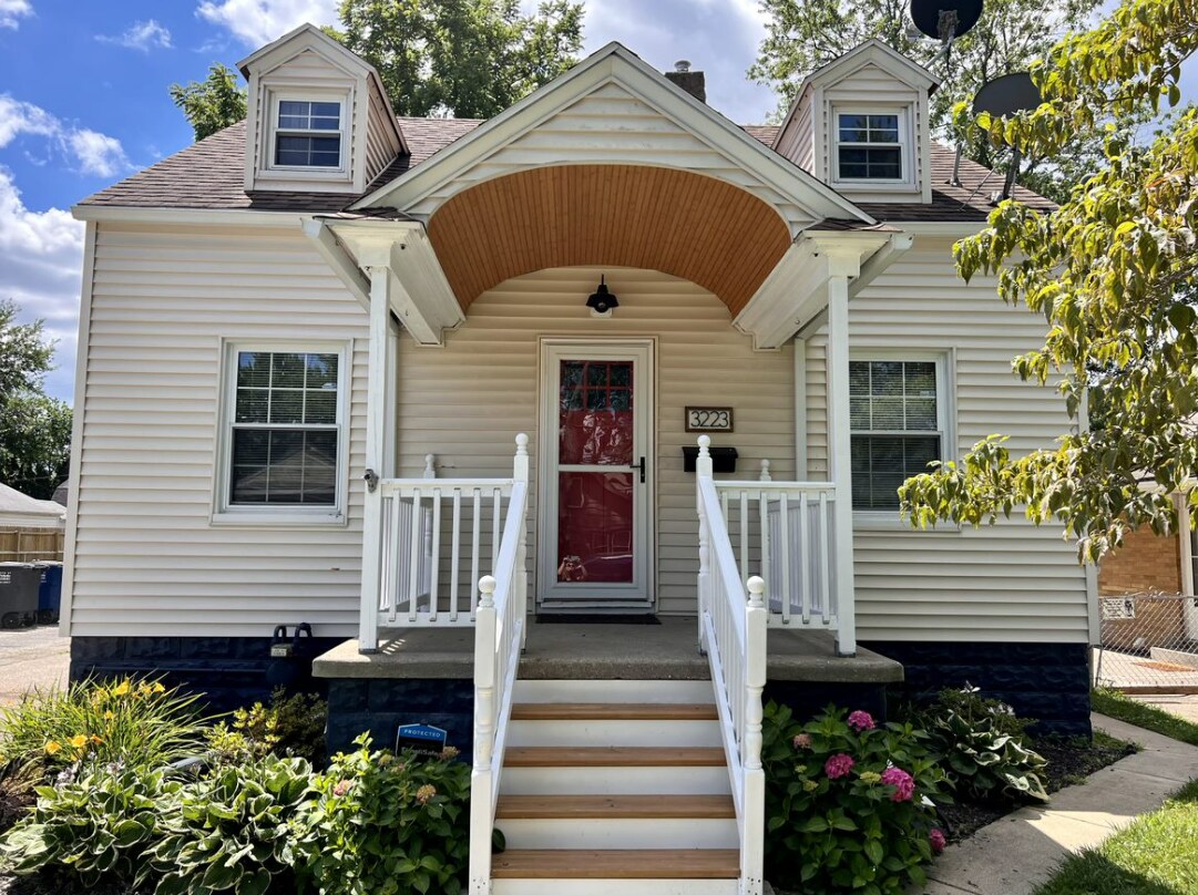Primary Photo - 3223 Brock Dr