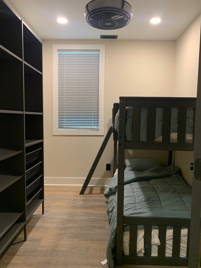 Building Photo - 3933 S 3rd St