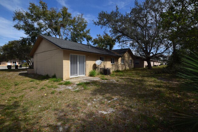 Foto del edificio - 3264 Split Willow Dr