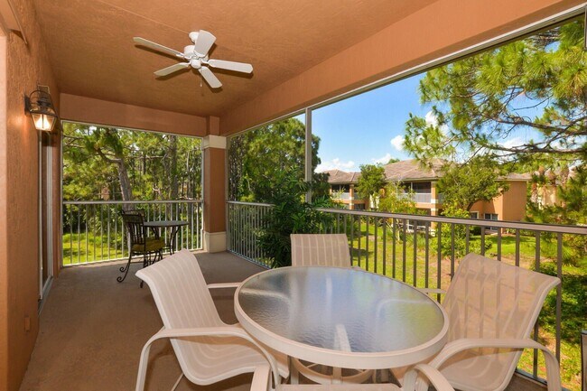 Foto del edificio - 8021 Carnoustie Pl