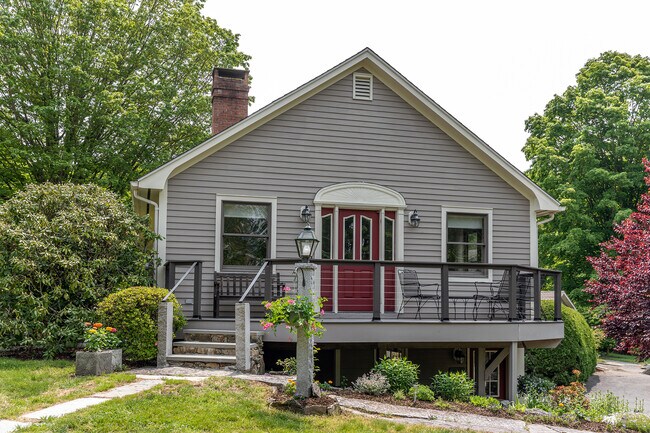 Building Photo - 125 Old Litchfield Rd