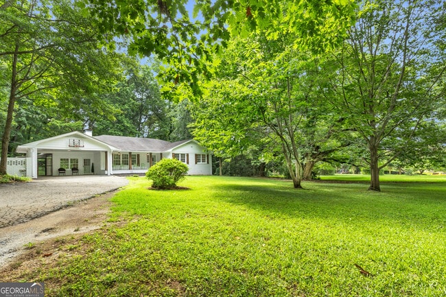 Building Photo - 5095 S Trimble Rd