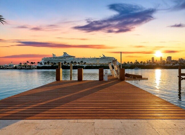 Foto del edificio - 260 S Coconut Ln