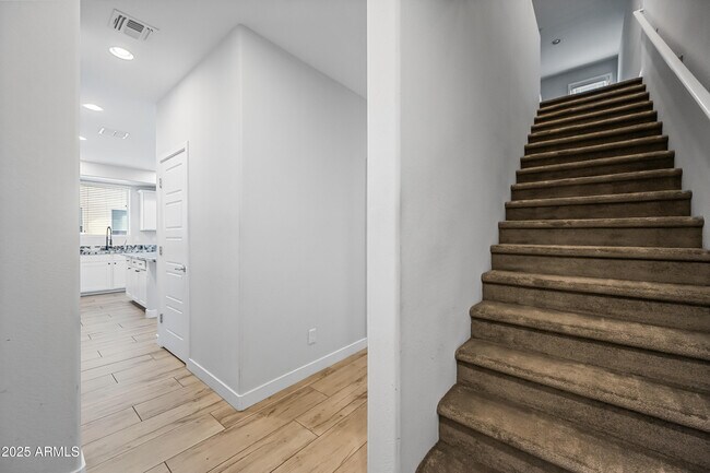 Foto del edificio - 1250 Abbey Ln