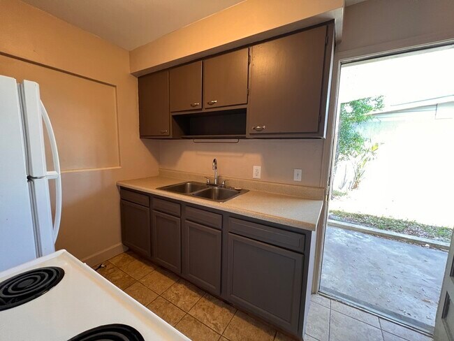 Foto del edificio - 4746 Norwood Ave