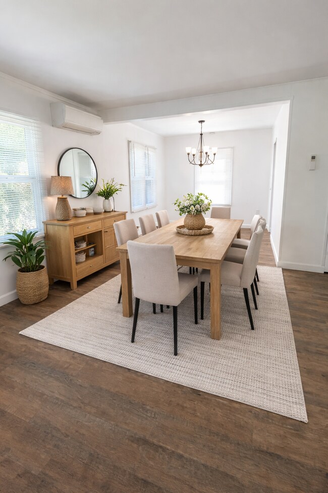 Foto del edificio - Completely Remodeled Three Bedroom One Bath in Richland - Move in Ready!!