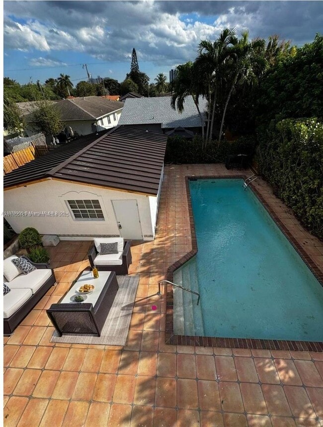 Foto del edificio - 3130 SW 16th St