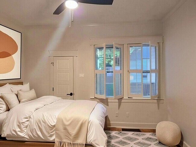 Foto del edificio - 1579 Vesta Ave