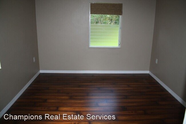 Building Photo - 1 br, 1 bath House - 6105 Van Buren St
