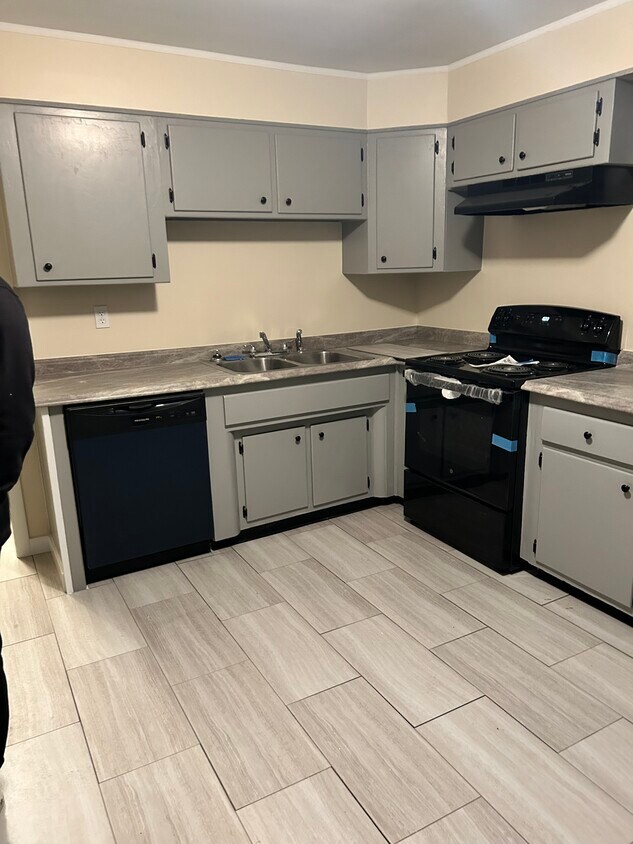 85 Moore Ave Unit 85 Moore Ave, Worcester, MA 01602 Apartments in Worcester, MA