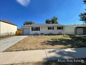 Building Photo - 4419 Dewey Dr