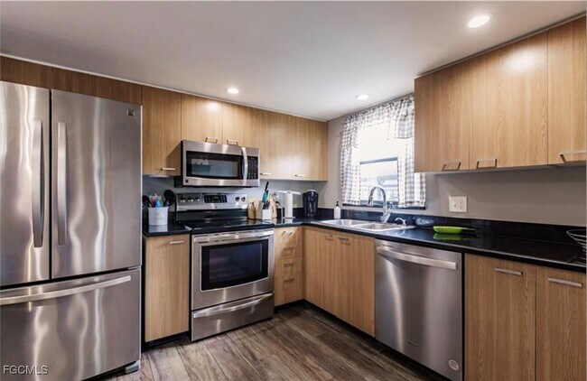 Foto del edificio - 13288 White Marsh Ln