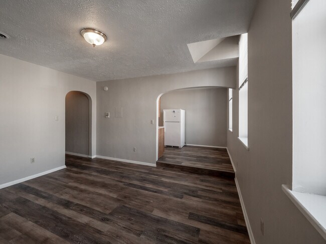 2308-2 - Steiner Realty South Side Listings