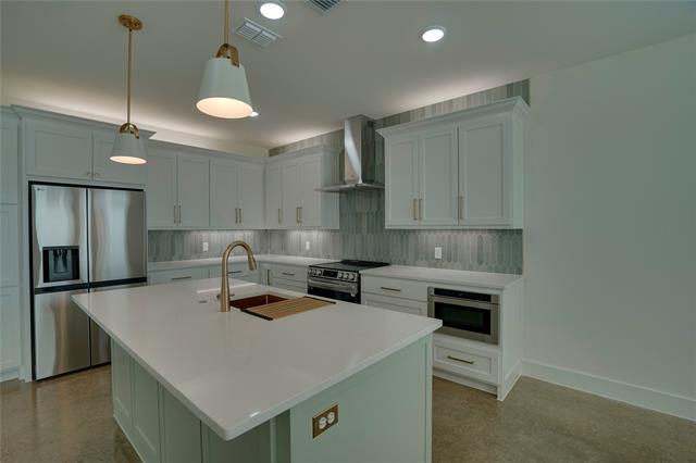 Building Photo - 100 Cardinal Wds