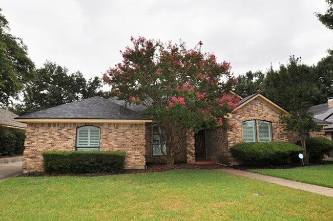 Photo - 2212 Diamond Point Dr House