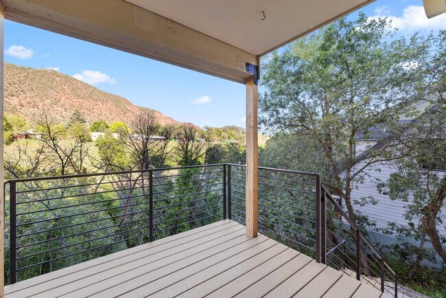brand new decks and stairs down to the river trail - 3010 Hager Ln
