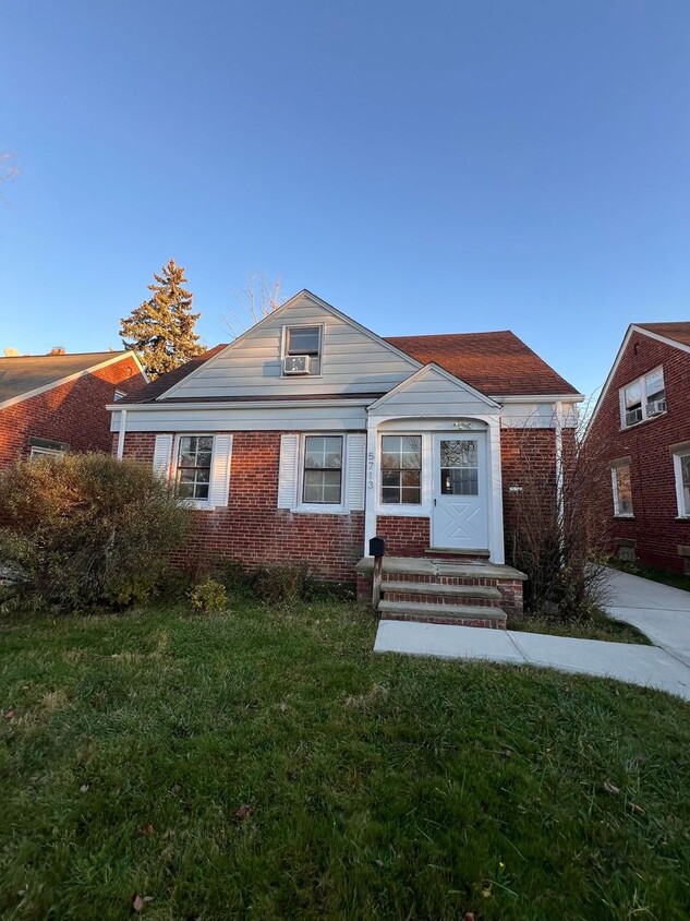 Primary Photo - Section 8 Accepted: Affordable 4 Bed, 1 Ba...