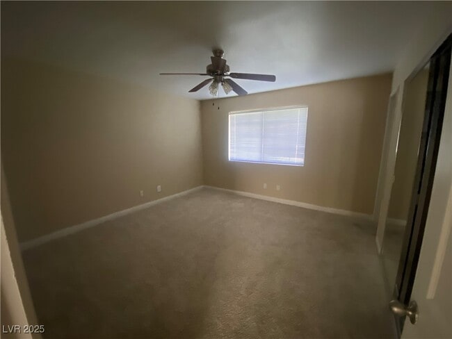 Building Photo - 2750 S Durango Dr