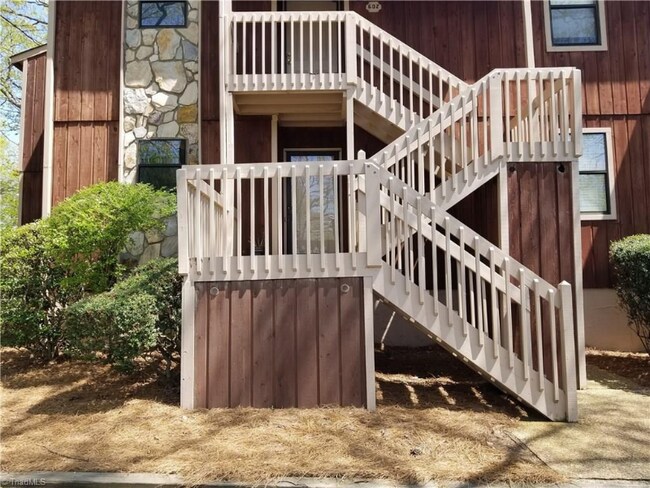 Building Photo - 601 Aspen Pl