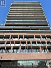 Building Photo - 285-285 Dufferin St