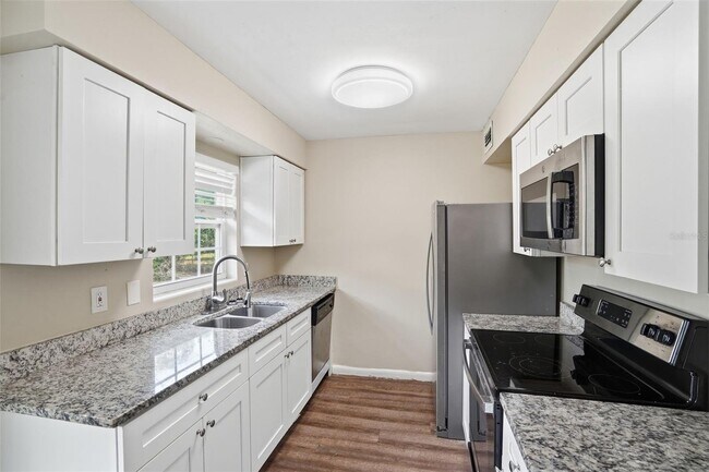 Foto del edificio - 1413 Sunridge Rd