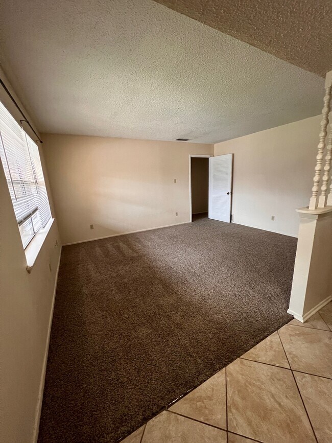 Building Photo - 1807 N 38th St