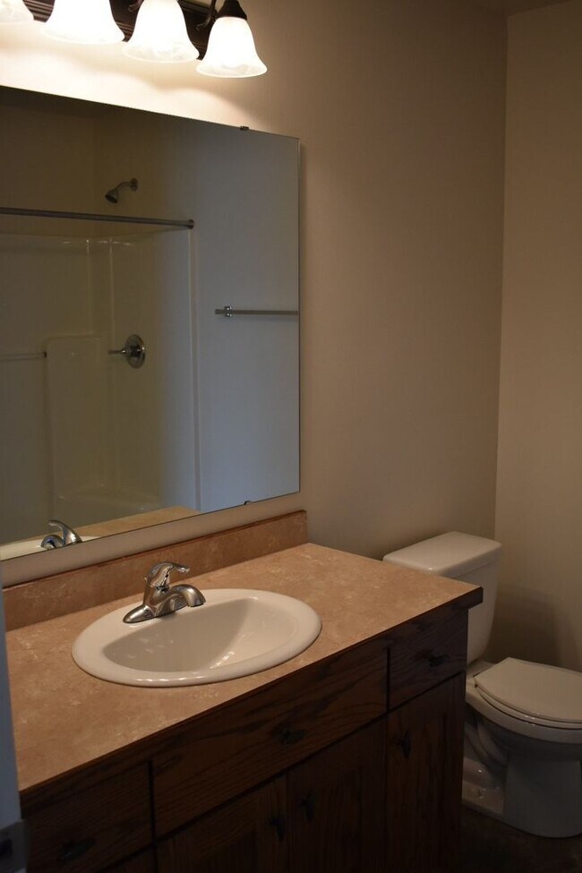 Foto del edificio - 3 Bed 3 Bath Single Family Home