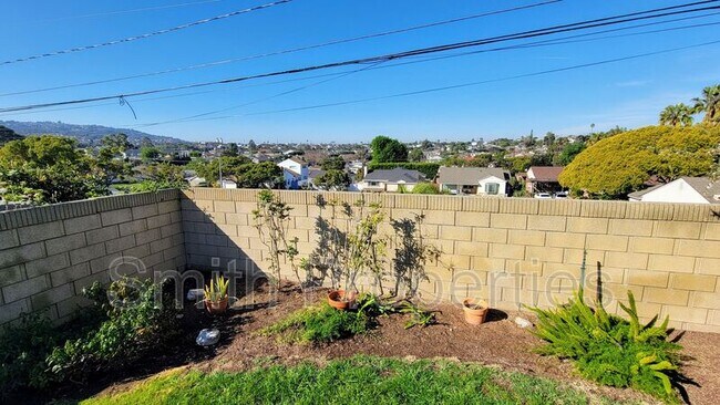 Building Photo - 22629 Linda Dr