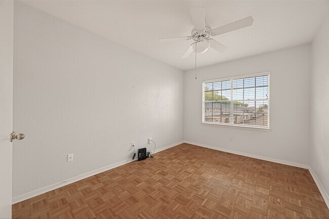 Building Photo - 6404 Burgoyne Dr.