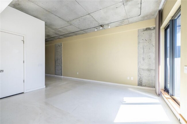 Foto del edificio - 335 W Ponce de Leon Ave