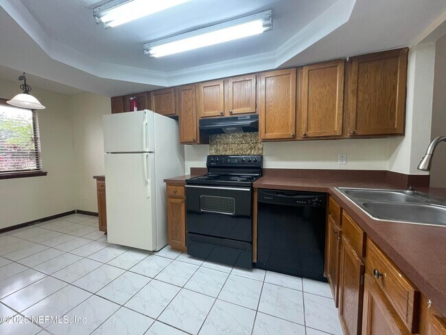 Foto del edificio - 4329 Pathwood Way