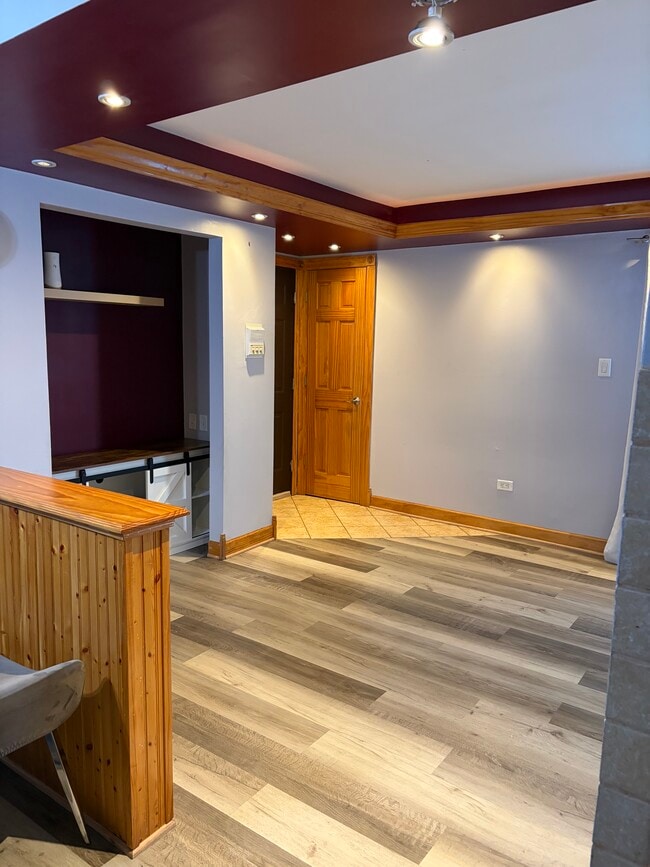 Building Photo - 7328 W 85th Plz