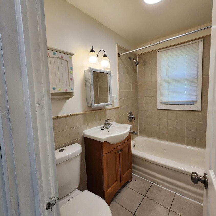 Primary Photo - 27 Hillside Ave