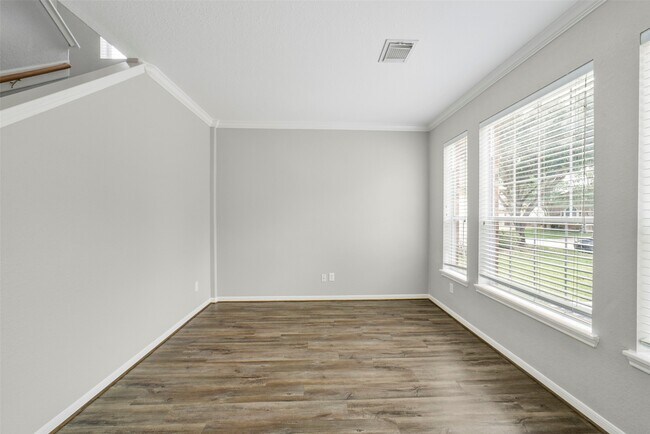 Foto del edificio - 21626 Shallow Glen Ln