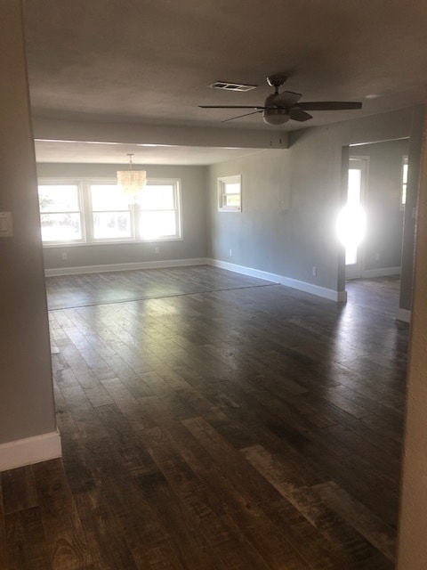 Foto del edificio - 3310 Oak Dr
